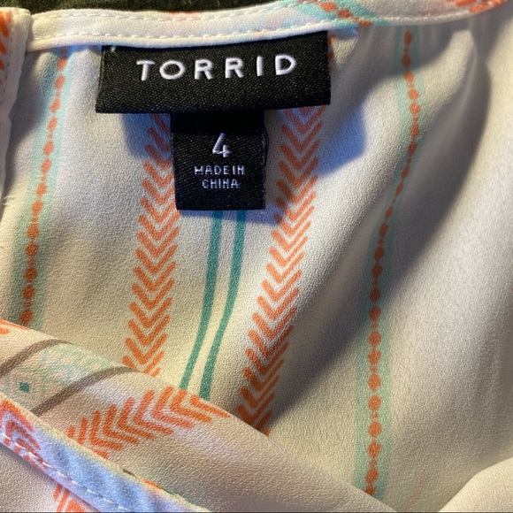 ✨torrid stripe georgette button-back blouse✨ - Picture 7 of 9